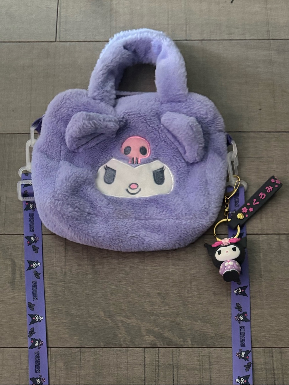 🦋Sanrio🦋Kuromi Plush Purse with Detachable Strap-Includes Kuromi keychain